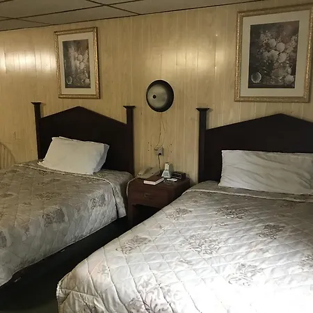 Altamont Motel
